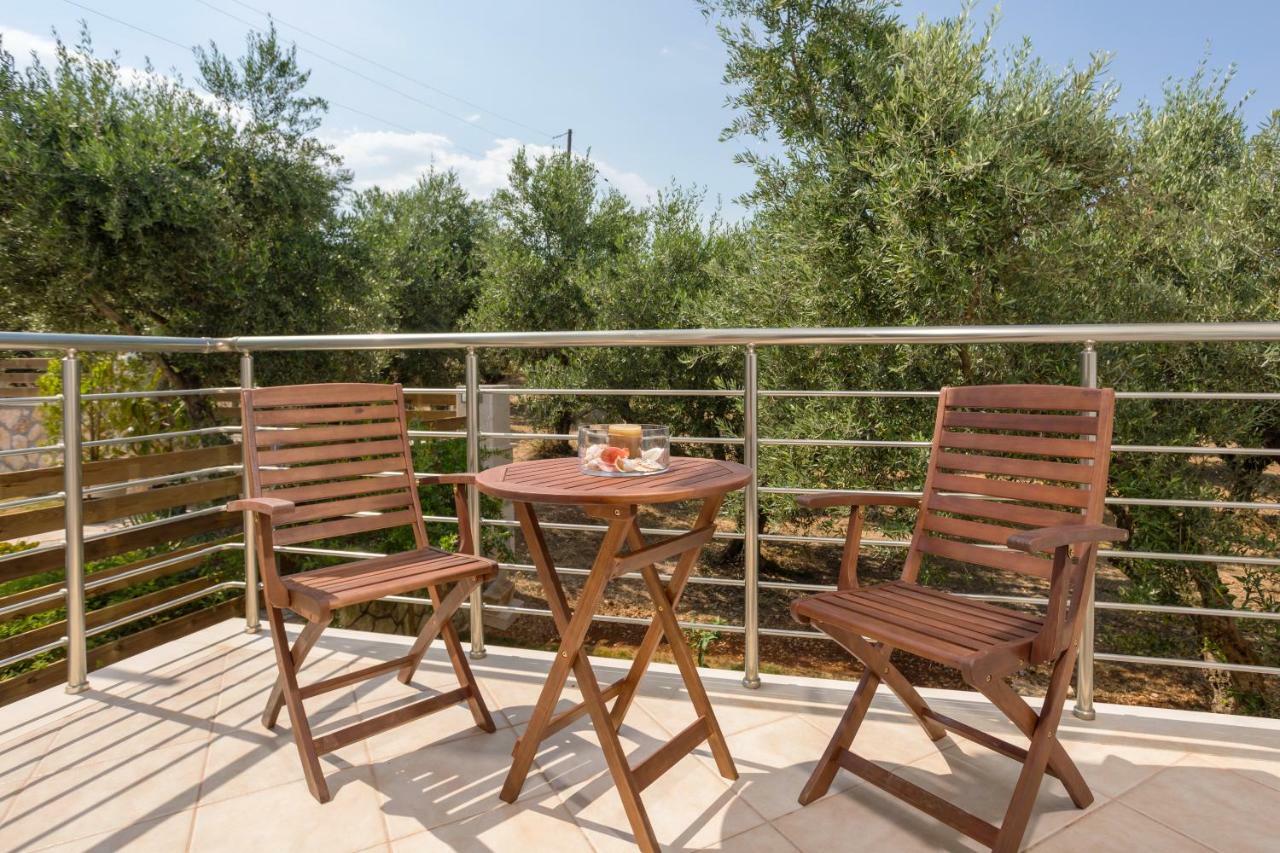 Villa Serenity Agia Marina  Exterior foto